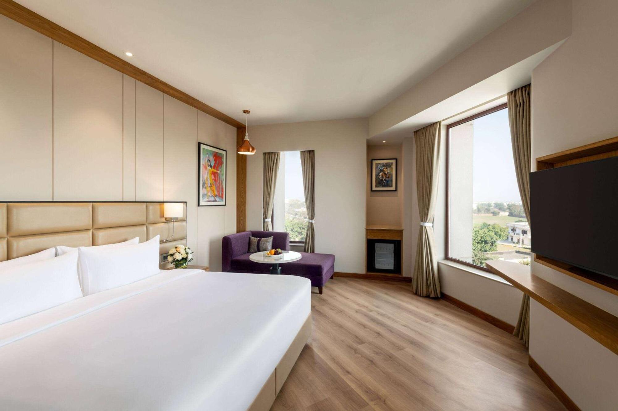 Ramada Encore By Wyndham Amritsar Airport מראה חיצוני תמונה
