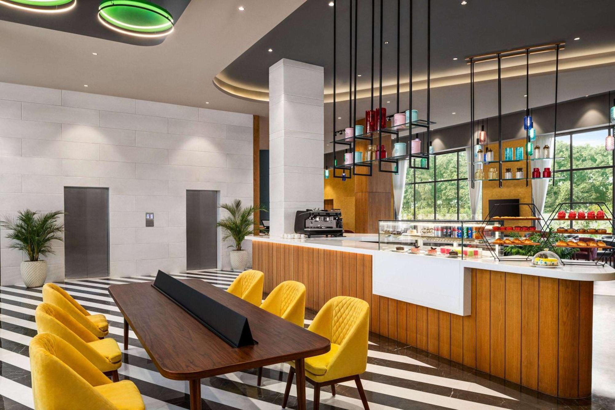 Ramada Encore By Wyndham Amritsar Airport מראה חיצוני תמונה
